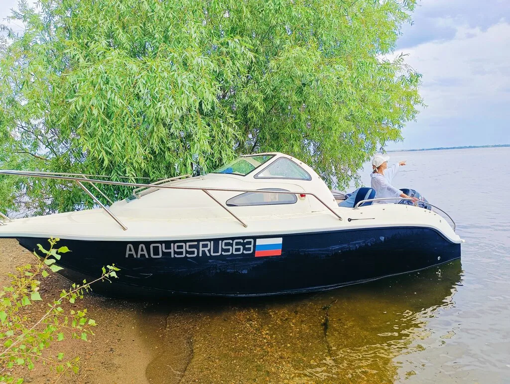 Причал у берега